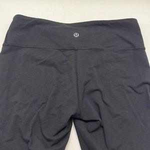 Lululemon Cropped Leggings - Size 6